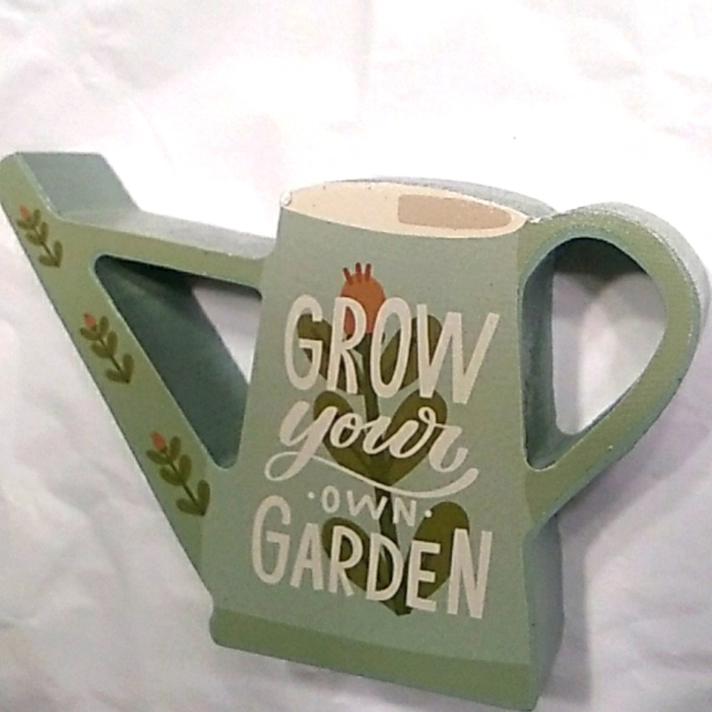 Garden Theme Grow your own garden Wooden watering can decor